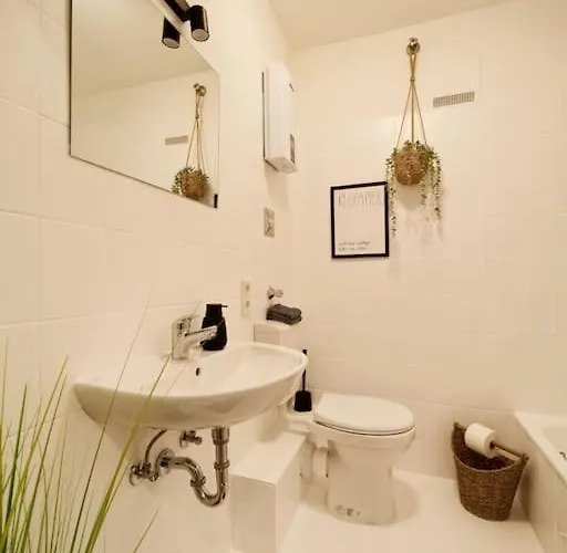 Exklusive Designer-wohnung In - Ideal Fuer Geschaeftsreisende, Firmen & Paare - Zentrumslage דירה *